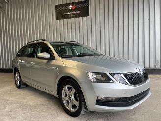 Skoda Octavia Combi Ambition Navigation picture 8
