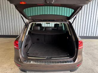 Volkswagen Touareg V6 3.0 TDI Panorama / Leder / Stand-Hz picture 14