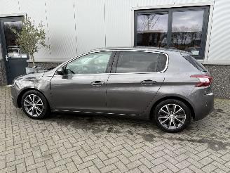Peugeot 308 1.2 PureTech Allure picture 33