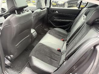 Peugeot 308 1.2 PureTech Allure picture 10