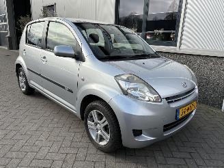 Coche accidentado Daihatsu Sirion 1.0 12V Premium 2011/1