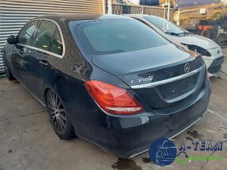 uszkodzony samochody osobowe Mercedes C-klasse C (W205), Sedan, 2013 / 2021 C-350 e 2.0 16V 2015/10