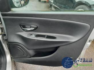 Lancia Ypsilon Ypsilon (312), Hatchback, 2011 0.9 TwinAir 85 picture 23