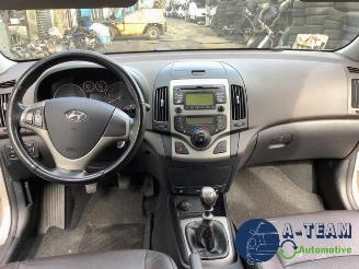 Hyundai I-30 i30 (FD), Hatchback, 2007 / 2011 1.6 CVVT 16V picture 15