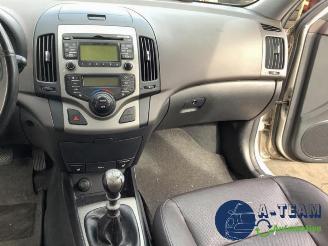 Hyundai I-30 i30 (FD), Hatchback, 2007 / 2011 1.6 CVVT 16V picture 17