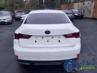 Coche siniestrado Lexus IS IS (E3), Sedan, 2013 300h 2.5 16V 2014/4