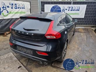 Vrakbiler auto Volvo V-40 V40 (MV), Hatchback 5-drs, 2012 / 2019 1.6 D2 2013/10