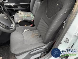 Renault Clio Clio IV (5R), Hatchback 5-drs, 2012 / 2021 0.9 Energy TCE 90 12V picture 13