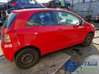 Toyota Yaris Yaris II (P9), Hatchback, 2005 / 2014 1.3 16V VVT-i picture 13