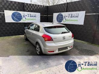 Vrakbiler auto Kia Pro cee d Pro cee'd (EDB3), Hatchback 3-drs, 2008 / 2012 1.4 CVVT 16V 2010/1