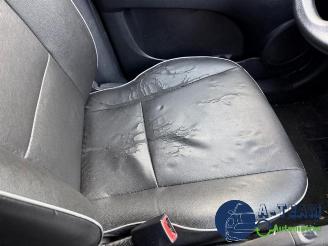 Kia Sportage Sportage (JE), Terreinwagen, 2004 / 2010 2.0 CVVT 16V 4x2 picture 16