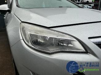 Opel Astra Astra J Sports Tourer (PD8/PE8/PF8), Combi, 2010 / 2015 1.4 16V ecoFLEX picture 27