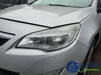 Opel Astra Astra J Sports Tourer (PD8/PE8/PF8), Combi, 2010 / 2015 1.4 16V ecoFLEX picture 26