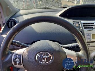 Toyota Yaris Yaris II (P9), Hatchback, 2005 / 2014 1.3 16V VVT-i picture 21