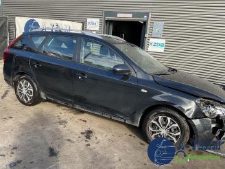 Kia Cee d Cee'd Sporty Wagon (EDF), Combi, 2007 / 2012 1.4 16V picture 10