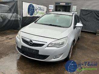 Autoverwertung Opel Astra Astra J Sports Tourer (PD8/PE8/PF8), Combi, 2010 / 2015 1.4 16V ecoFLEX 2011/2