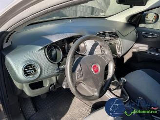 Fiat Bravo Bravo (198A), Hatchback, 2006 / 2014 1.4 MultiAir 16V picture 16