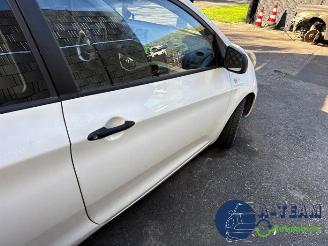 Kia Picanto Picanto (TA), Hatchback, 2011 / 2017 1.0 12V picture 32