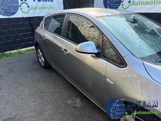 Opel Astra Astra J (PC6/PD6/PE6/PF6), Hatchback 5-drs, 2009 / 2015 1.4 Turbo 16V picture 10
