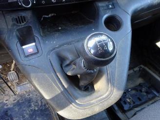 Peugeot Partner Partner (EF/EU), Van, 2018 1.6 BlueHDi 100 picture 16