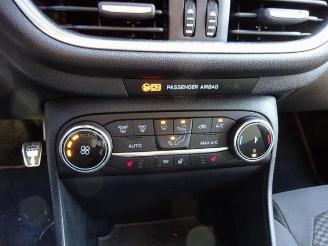 Ford Fiesta Fiesta 7, Hatchback, 2017 1.0 EcoBoost 12V picture 13