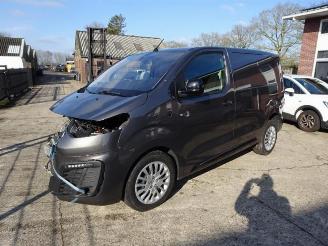 skadebil bedrijf Opel Vivaro Vivaro, Van, 2019 2.0 Diesel 145 2022/3