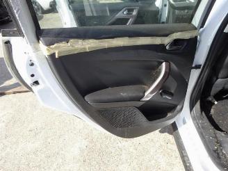 Peugeot 2008 2008 (CU), MPV, 2013 / 2019 1.2 Vti 12V PureTech 82 picture 8