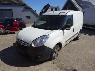 Vrakbiler auto Opel Combo Combo, Van, 2012 / 2018 1.3 CDTI 16V ecoFlex 2013/1