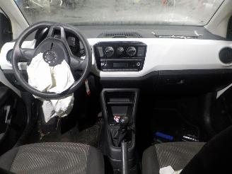 Volkswagen Up! Up! (121) Hatchback 1.0 12V 60 (CHYA) [44kW]  (08-2011/08-2020) picture 5