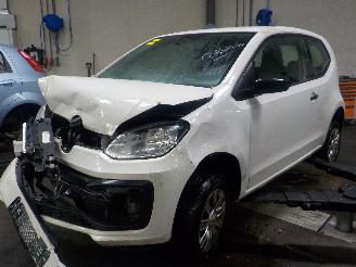 ojeté vozy osobní automobily Volkswagen Up! Up! (121) Hatchback 1.0 12V 60 (CHYA) [44kW]  (08-2011/08-2020) 2017