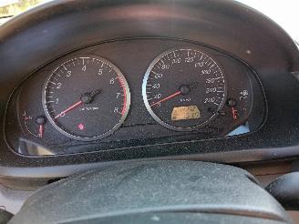 Mazda 2 2 (NB/NC/ND/NE) Hatchback 1.4 16V (FXJA) [58kW]  (04-2003/06-2007) picture 2