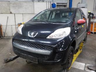 Peugeot 107 107 Hatchback 1.0 12V (384F(1KR)) [50kW]  (06-2005/05-2014) picture 1