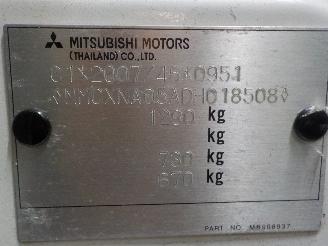 Mitsubishi Space-star Space Star (A0) Hatchback 1.0 12V (3A90(Euro 5)) [52kW]  (05-2012/...)= picture 6