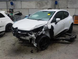 Renault Clio Clio IV (5R) Hatchback 5-drs 1.5 Energy dCi 90 FAP (K9K-639) [66kW]  (=
11-2012/08-2021) picture 1