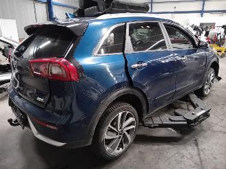 Kia Niro Niro I (DE) SUV 1.6 GDI Hybrid (G4LE) [104kW]  (09-2016/08-2022) picture 3