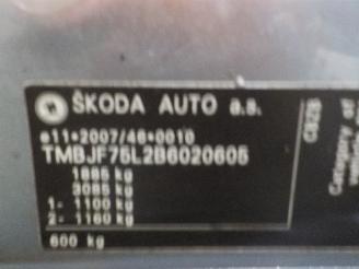 Skoda Yeti Yeti (5LAC) SUV 1.2 TSI 16V (CBZB) [77kW]  (09-2009/05-2015) picture 6