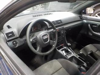 Audi A4 A4 (B7) Sedan 1.8 T 20V (BFB) [120kW]  (11-2004/06-2008) picture 5