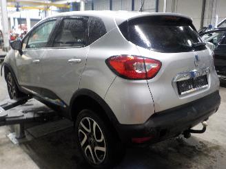 Renault Captur Captur (2R) SUV 1.2 TCE 16V EDC (H5F-408(H5F-F4)) [87kW]  (01-2016/...=
) picture 4