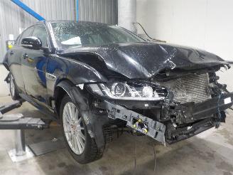 Jaguar XE XE Sedan 2.0 D E-Performance 16V (204DTD(AJ20D4)) [120kW]  (03-2015/..=
=2E) picture 2