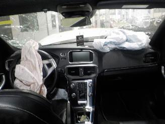 Volvo V-40 V40 (MV) 1.6 D2 (D4162T) [84kW]  (03-2012/12-2016) picture 5