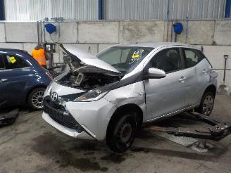 Toyota Aygo Aygo (B40) Hatchback 1.0 12V VVT-i (1KR-FE) [51kW]  (05-2014/06-2018) picture 1