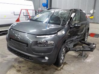 Uttjänta bilar auto Citroën C4 C4 Cactus (0B/0P) Hatchback 5-drs 1.2 PureTech 82 12V (EB2F(HMZ)) [60k=
W]  (09-2014/...) 2015/0