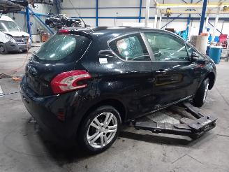 Peugeot 208 208 I (CA/CC/CK/CL) Hatchback 1.0 Vti 12V PureTech (EB0(ZMZ)) [50kW]  =
(03-2012/12-2019) picture 3