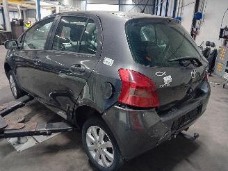 Toyota Yaris Yaris II (P9) Hatchback 1.3 16V VVT-i (2SZFE) [64kW]  (08-2005/11-2010=
) picture 4