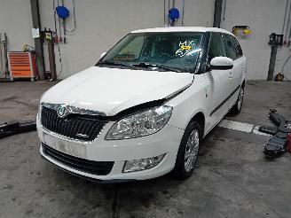 Vrakbiler auto Skoda Fabia Fabia II Combi Combi 5-drs 1.2 TDI 12V Greenline (CFWA) [55kW]  (05-20=
10/12-2014) 2012/0