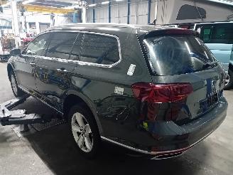 Volkswagen Passat Passat Variant (3G5) Combi 2.0 R 16V 4Motion (DNFE) [206kW]  (05-2015/=
03-2024) picture 4