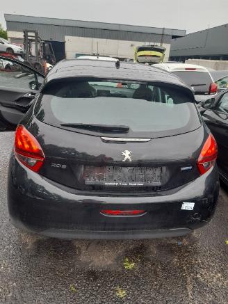 Peugeot 208 208 I (CA/CC/CK/CL) Hatchback 1.6 Blue HDi 100 (DV6FD(BHY)) [73kW]  (0=
1-2015/12-2019) picture 3