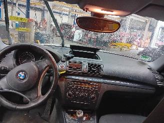 BMW 1-serie 1 serie (E81) Hatchback 3-drs 118i 16V (N43-B20A) [105kW]  (09-2006/12=
-2011) picture 5