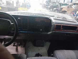 Dodge Ram Ram Pick-up 5.2 1500 4x2 (Y(V8-318)) [172kW]  (01-1993/09-2001) picture 5