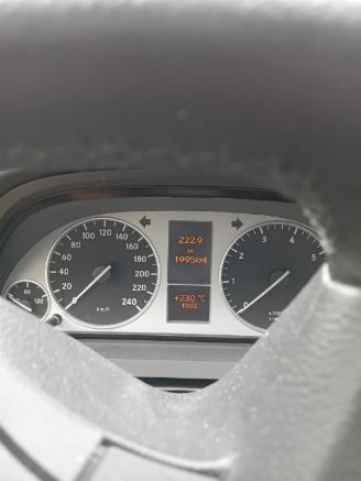 Vrakbiler auto Mercedes B-klasse B (W245) Hatchback 2.0 B-200 16V (M266.960) [100kW]  (03-2005/11-2011)= 2009/0